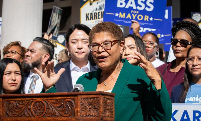LA Mayor-Elect Karen Bass Names New Chief of Staff