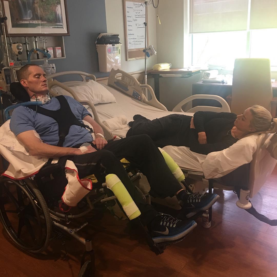 Jon and Laura in the hospital. (Courtesy of <a href="https://www.instagram.com/laurabpilates/">Laura Browning Grant</a>)