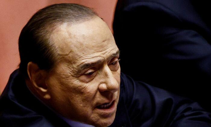 Former Italian Prime Minister Berlusconi Acquitted in Bribery Case