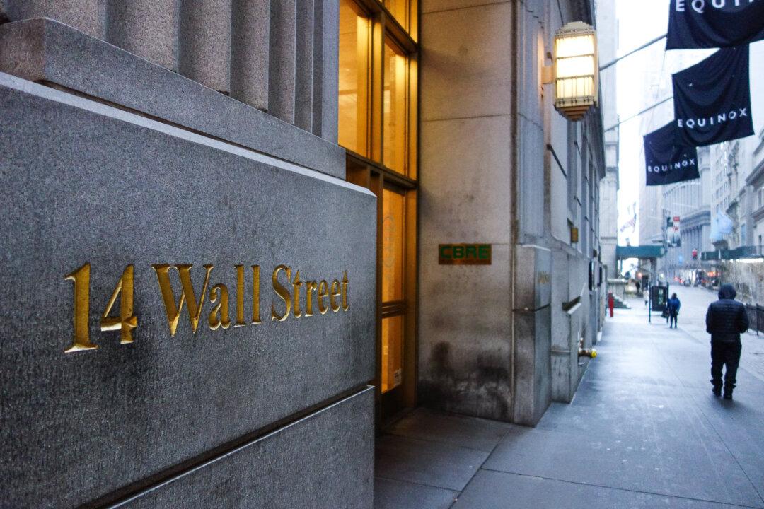 Which Skills Do Financial Analysts Need?