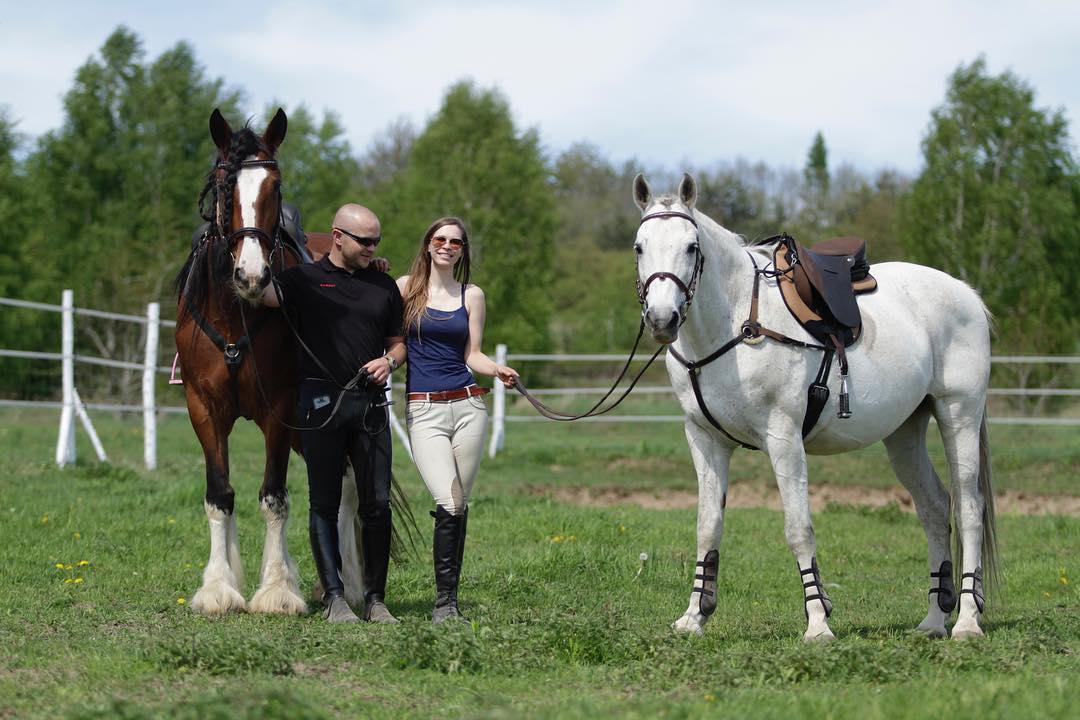 Kasia with her husband, Kamil. (Courtesy of Pola Zhu via <a href="https://www.instagram.com/equestriankasiabukowska/">Kasia Bukowska</a>)