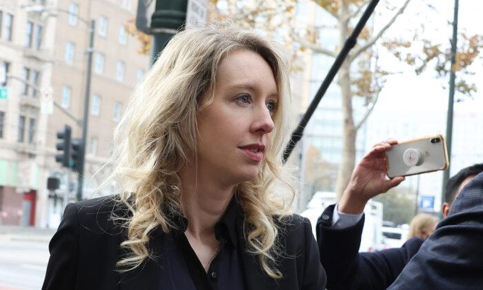 Prosecutors: Convicted CEO Elizabeth Holmes Is a Flight Risk