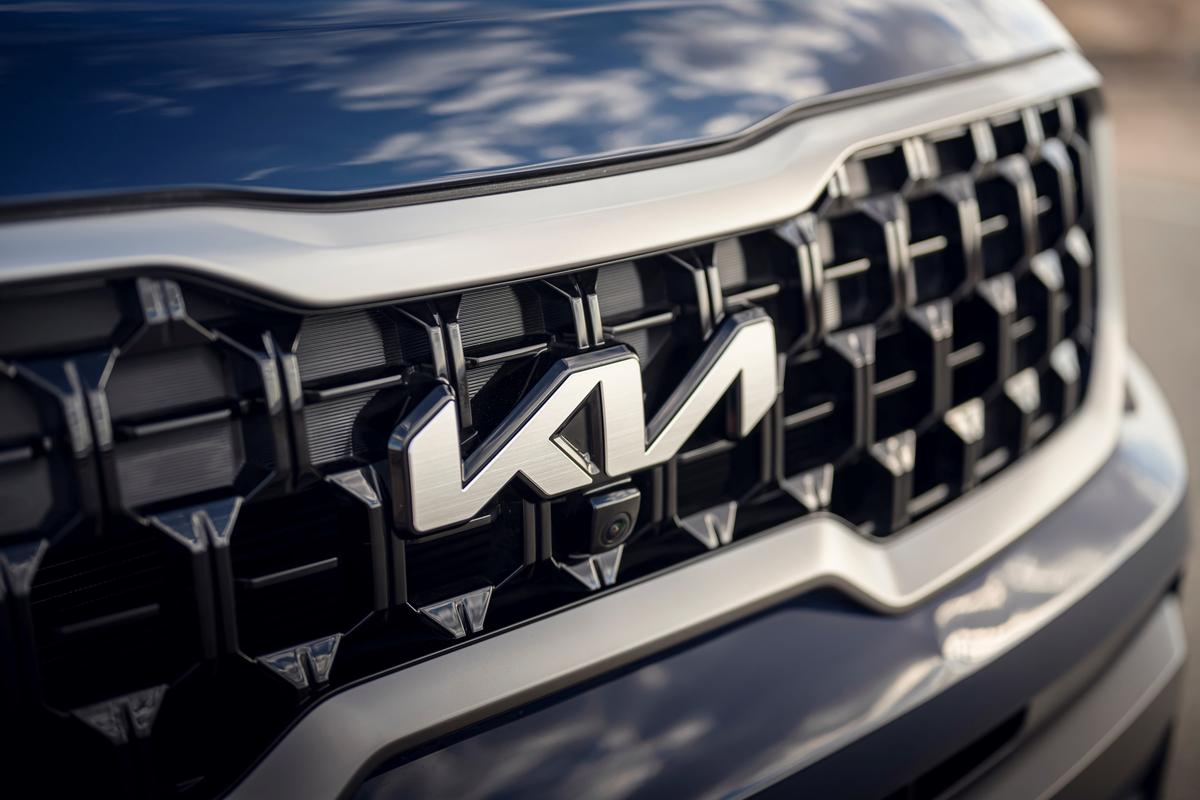 Kia Recalls 462,000 Vehicles for Possible Fire Hazard, Issues ‘Park Outside’ Alert