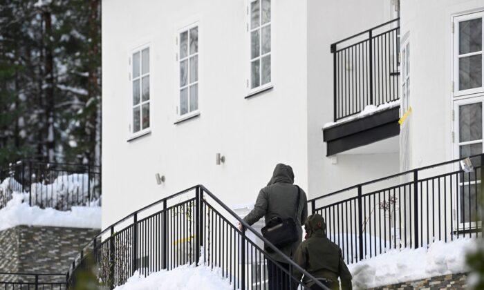 Sweden Arrests 2 Suspected Spies in Predawn Raid