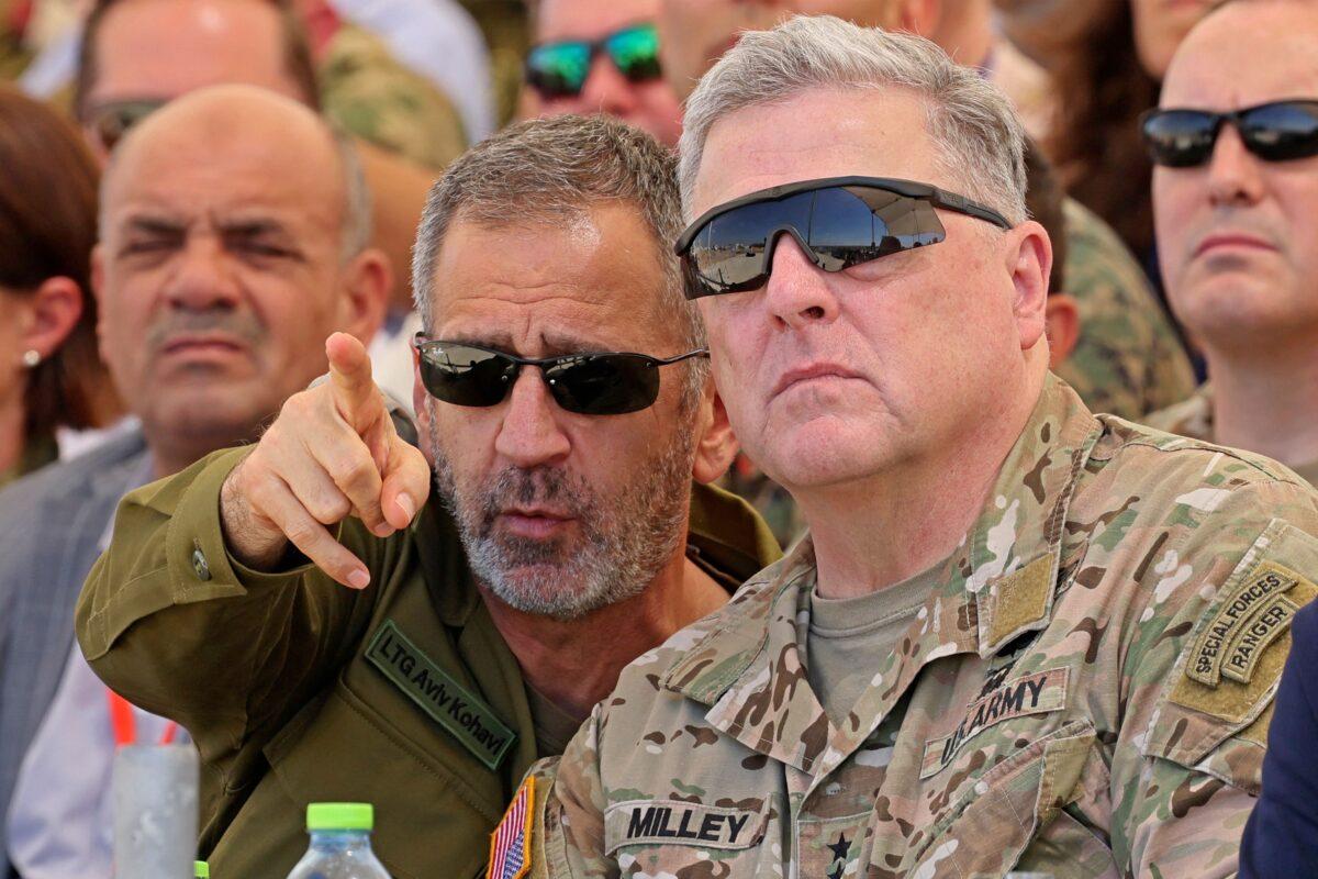 Israeli Army Chief of Staff Aviv Kohavi and U.S. Chairman of the Joint Chiefs of Staff, Gen. Mark Milley (R), attend the International Military Innovation Conference at the Tze'elim urban warfare training center base in southern Israel on Sept. 15, 2022. (Jack Guez/AFP via Getty Images)