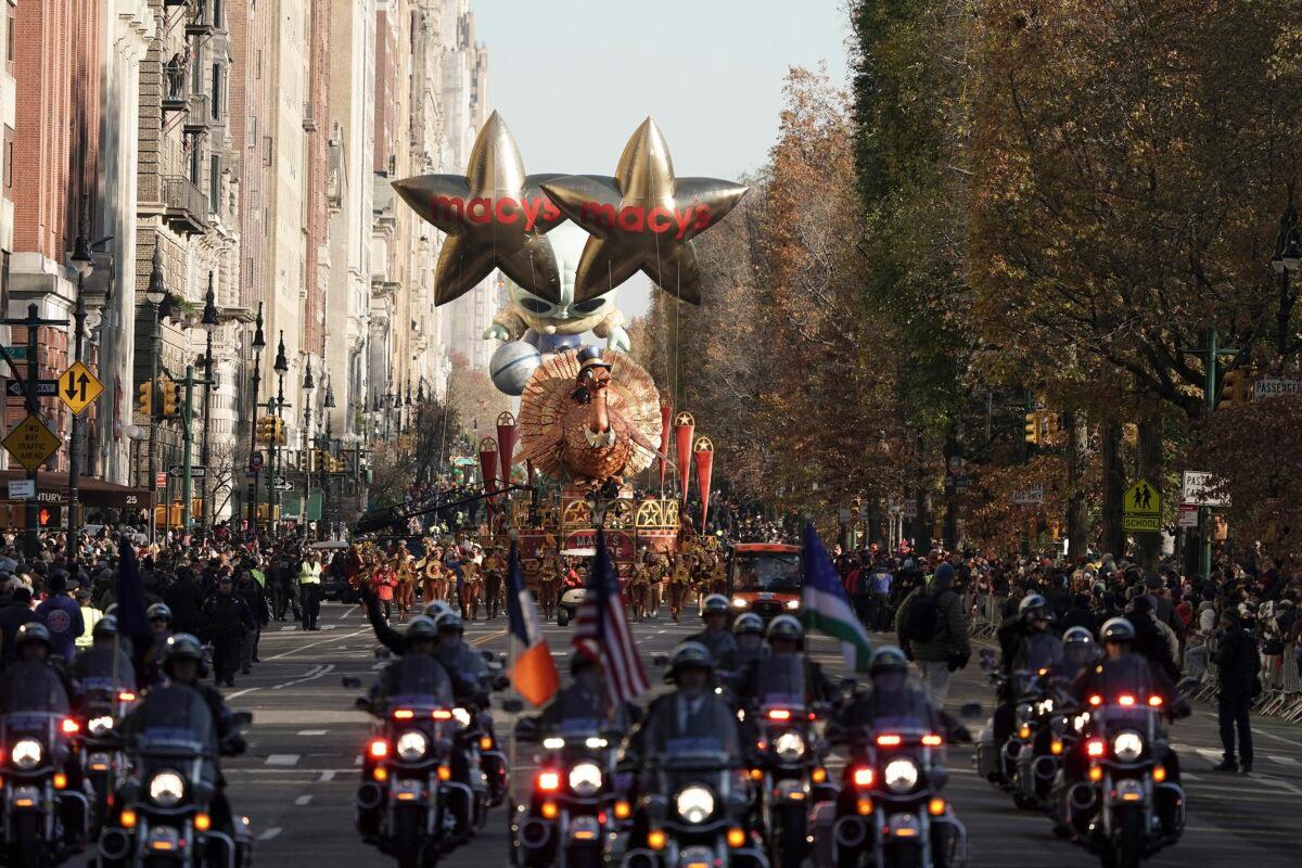 The Tom Turkey float leads the way down Central Park West during the Macy's Thanksgiving Day Parade in New York on Nov. 24, 2022. (Jeenah Moon/AP Photo)