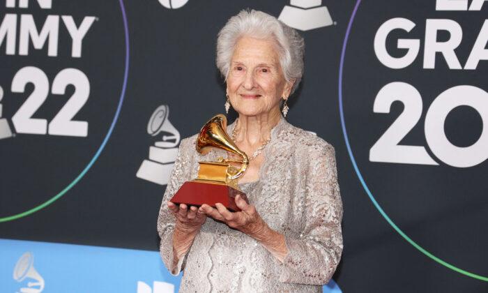 Woman Forbidden to Sing as a Child Wins Latin Grammy at 95 After Grandson Records Her Songs