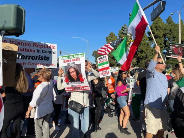 Hundreds join a protest against the Islamic regime of Iran in Irvine, Calif., on Nov. 20, 2022. (Sophie Li/The Epoch Times)