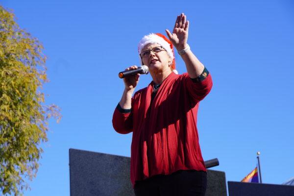 Arizona State Sen. Kelly Townsend (R) questioned whether technical problems with the Arizona midterm election were the result of gross incompetence or malfeasance at a rally in Phoenix on Nov. 25. (Allan Stein/The Epoch Times)