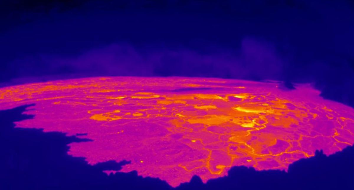 Hawaii’s Mauna Loa Volcano Erupts; US Agency Issues ‘Code: Red’ Warning