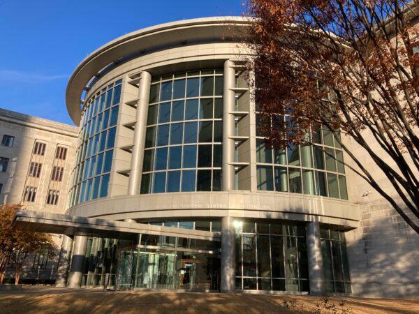 This federal courthouse in Little Rock, Ark., is the scene of a trial over the nation's first law banning transgender treatment for minors on Nov. 28, 2022. (Janice Hisle/The Epoch Times)