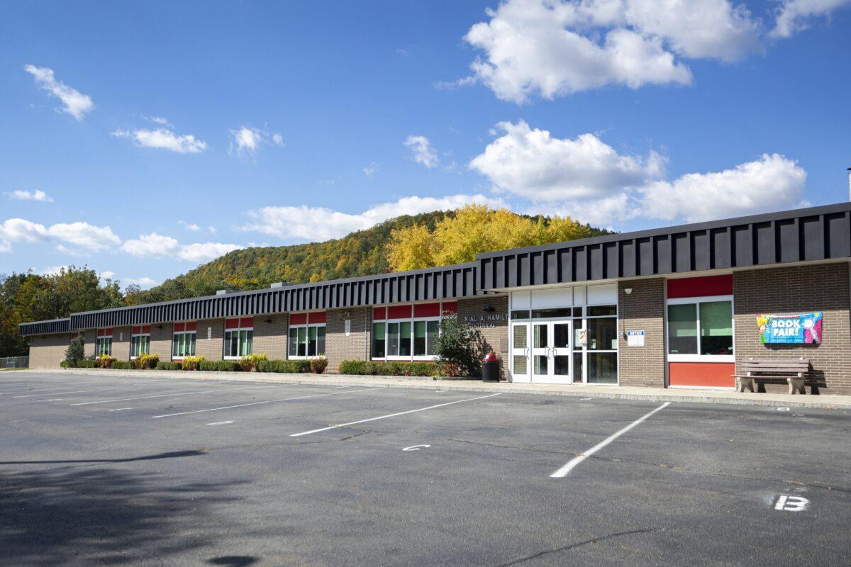 Hamilton Bicentennial Elementary School in Cuddebackville, N.Y., on Oct. 9, 2022. (Chung I Ho/The Epoch Times)