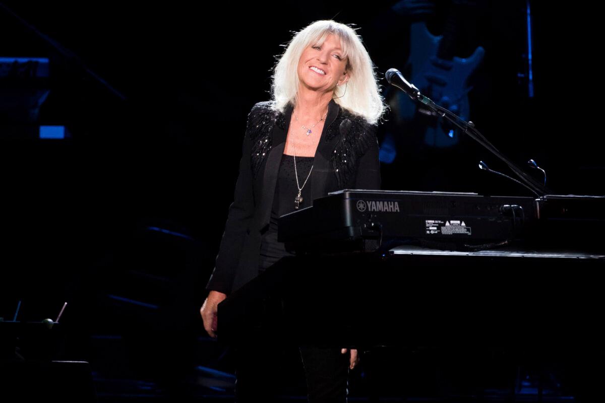 Christine McVie from the band Fleetwood Mac performs at Madison Square Garden in New York on Oct. 6, 2014. (Charles Sykes/Invision/AP)