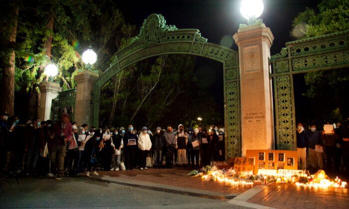 Hundreds Gather at UC Berkeley to Mourn Victims of CCP’s Tyranny