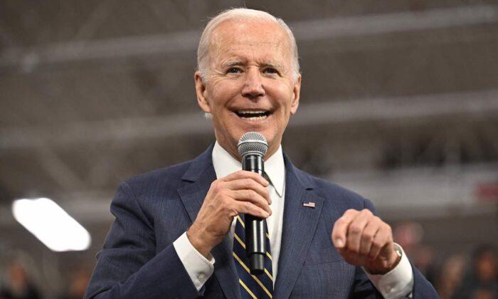 Rail Unions Turn on 'Proud Pro-Labor President' Biden After He Asks Congress to Block Strike