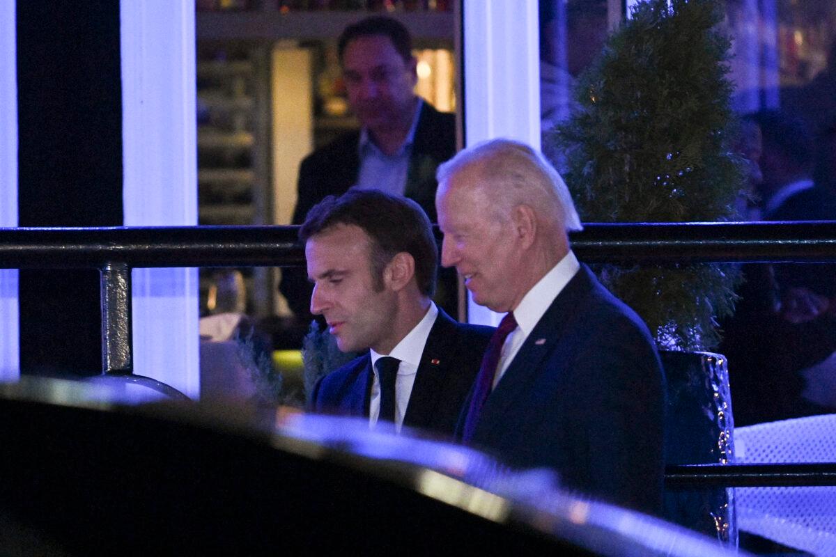 US President Joe Biden (R) with French President Emmanuel Macron in Washington on Nov. 30, 2022. (Roberto Schmidt/AFP via Getty Images)