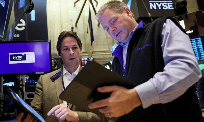 Wall Street Opens Lower After Robust November Jobs Report