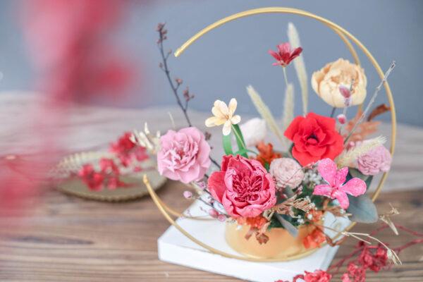 A floral arrangement made in Vivian Mak’s Liām Liām Workshop for the Lunar New Year, 2022. (Courtesy of Vivian Mak)