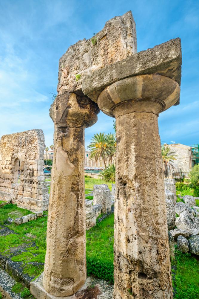 Remains of the ancient doric Apollo Temple in Syracuse, Sicily. (Andrei Nekrassov/Shutterstock)