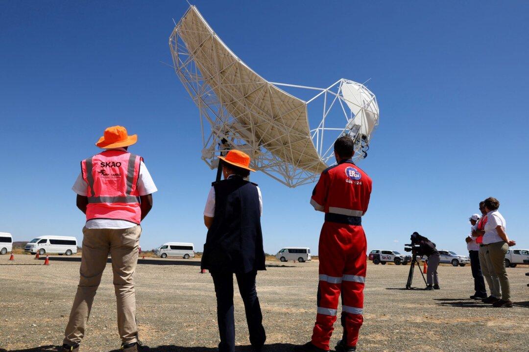 Mysteries of Universe in Focus for South African Mega Telescope