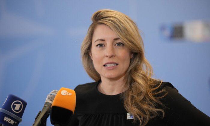 Canada to Facilitate Cameroon Peace Process: Foreign Affairs Minister Joly