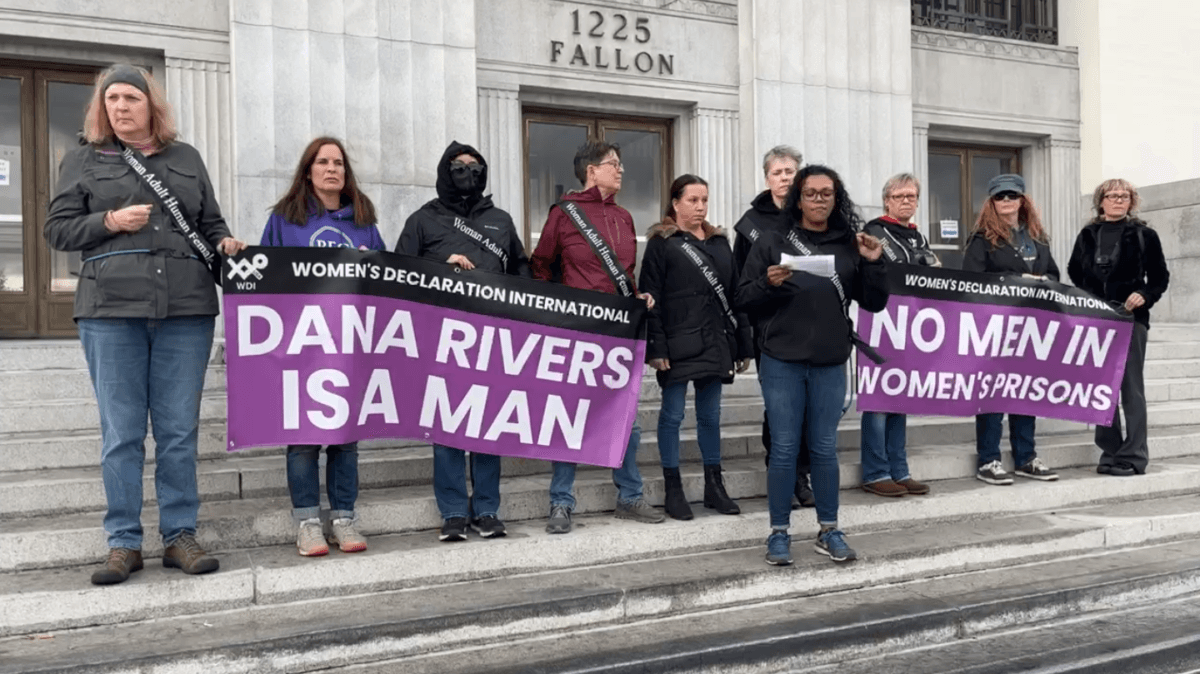 Women protest the possible transfer of convicted killer Dana Rivers—a biological man who identifies as female—to a women’s prison outside of the Alameda County Superior Courthouse in Oakland, Calif., on Dec. 5, 2022. (Courtesy of Women's Declaration International, U.S.A.)