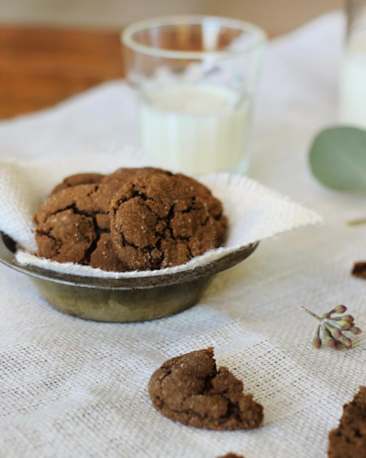 The ginger and spice in these Ginger Molasses Cookies go well with milk or glogg, spiced mulled wine. (Courtesy of Lynda Balslev for Tastefood)