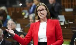Canada's Passport Application Backlog 'Completely Eliminated,' Minister Says