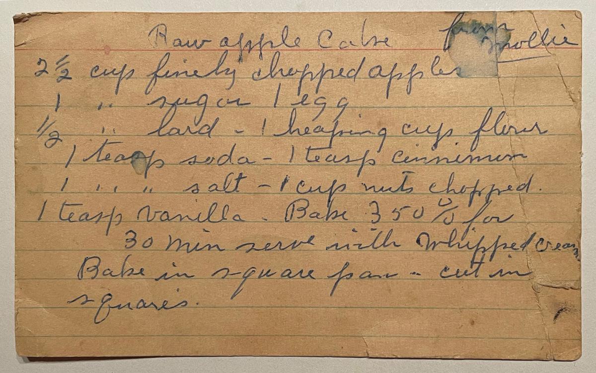 Gramma Dietz’s handwritten recipe card for Mollie’s Raw Apple Cake. (Courtesy of Rona Simmons)