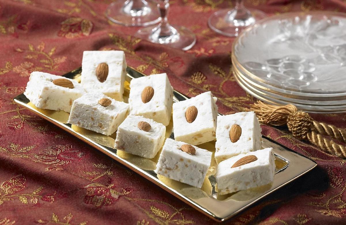 Vanilla Fudge with Almond