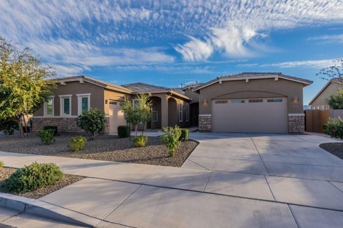 A single-family home in Queen Creek, Ariz., currently listed for $834,900. (Photo Courtesy of Offerpad)