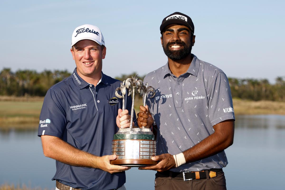 Tom Hoge, Sahith Theegala Rally to Win QBE Shootout
