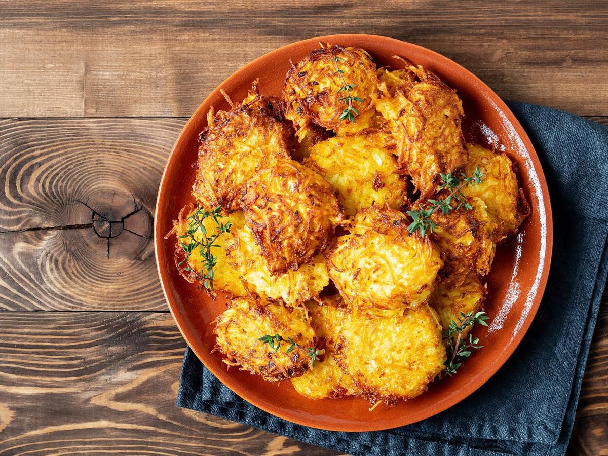 What to Serve With Latkes to Make a Complete Holiday Meal