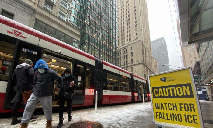 Winter Storm Leaves Thousands in Ontario Without Power, Causing Flight Delays