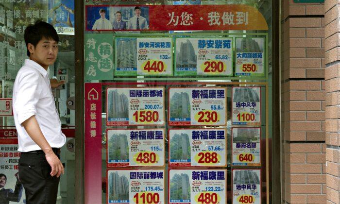 Shanghai Luxury Properties Panic for Discount Sale as Wealthy People Prepare to Flee