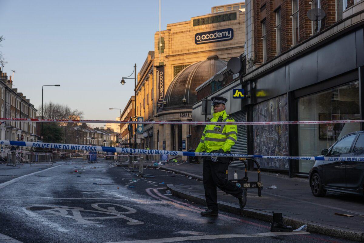 Brixton's O2 Academy is cordoned by police off in London on Dec. 16, 2022. (Dan Kitwood/Getty Images)