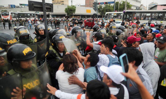 Latest Anti-Government Protests in Peru Leave 17 Dead, Over 60 Injured