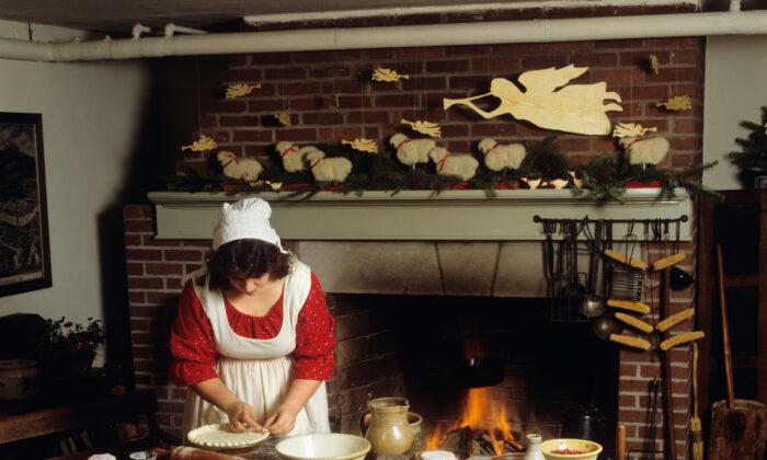 The Christmas Keepers: A Tour of Colonial Williamsburg’s Festive Holiday Celebration
