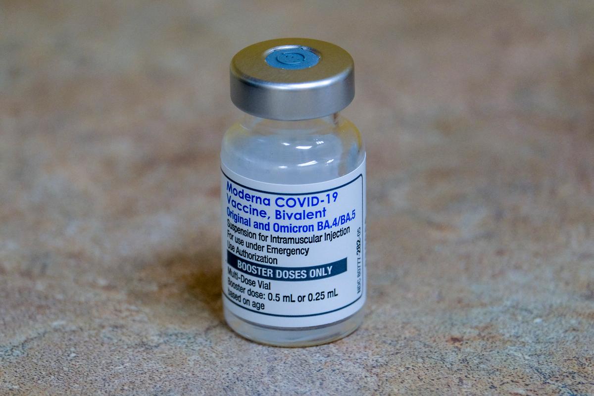 CDC Simplifies COVID-19 Vaccine Guidance, Offers High-Risk Adults Extra Booster