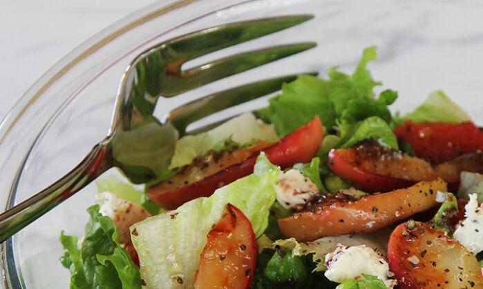 Seared Apple and Cherry Tomato Salad with Goat Cheese