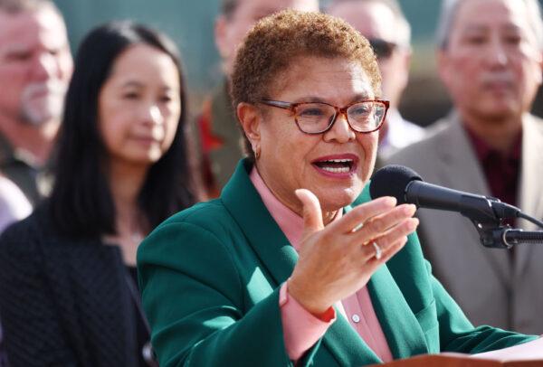 Los Angeles Mayor Karen Bass speaks at the podium at the Lorena Plaza affordable housing project site where she signed an affordable housing executive directive in Los Angeles, on Dec. 16, 2022. (Mario Tama/Getty Images)