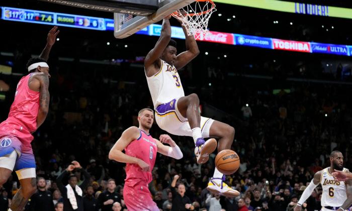 Lakers Overcome Davis’s Absence to Beat Reeling Wizards