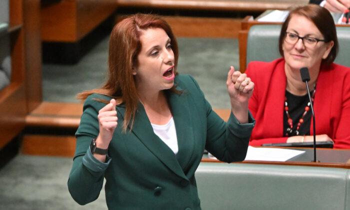 Political Brawl Over Australia’s Nursing Home Ratings