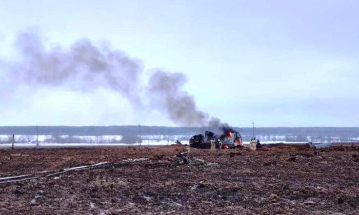 Explosion Tears Through Russian Gas Pipeline During Repairs