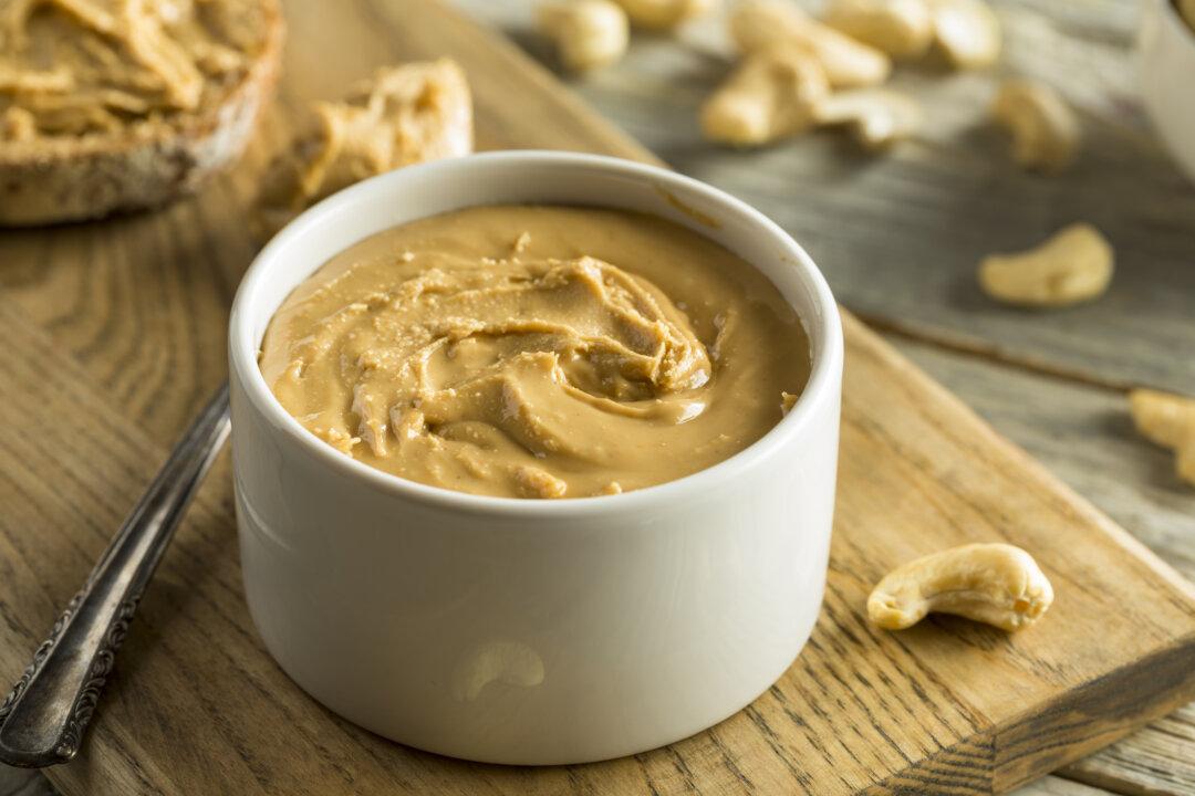 DIY Nut Butter (Recipe)