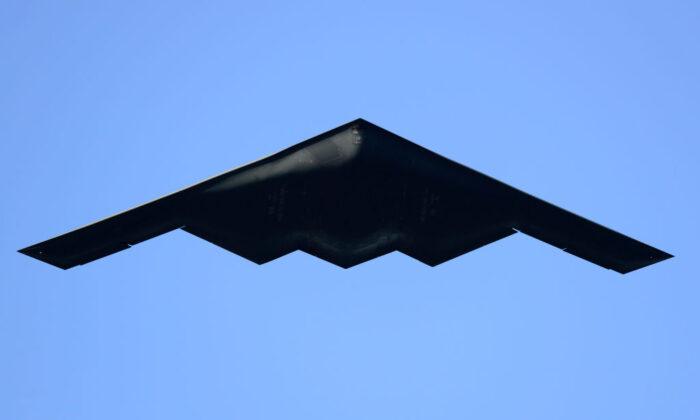 B-2 Stealth Bomber Will Miss Rose Parade, but B-1s Ready to Step In