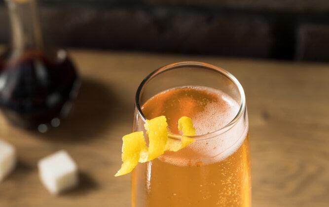 Anatomy of a Classic Cocktail: The Champagne Cocktail