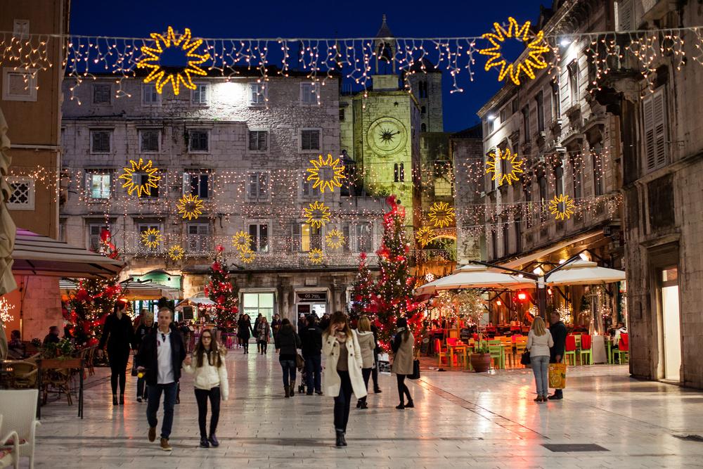 Holiday lights in Split, Croatia. (<a class="mui-19sk0fy-a-underline-inherit-linkContainer" href="https://www.shutterstock.com/g/Tafra">Stjepan Tafra</a>/Shutterstock)