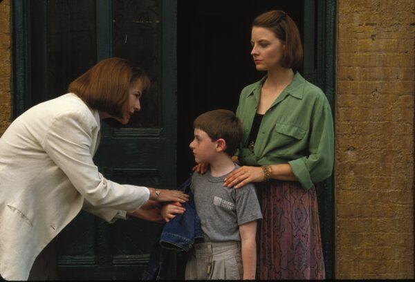 (L–R) Jane (Dianne Wiest) has different opinions about how to nurture the genius of young Fred (Adam Hann-Byrd) than his mother, Dede (Jodie Foster) has, in "Little Man Tate."(MovieStillsMB)