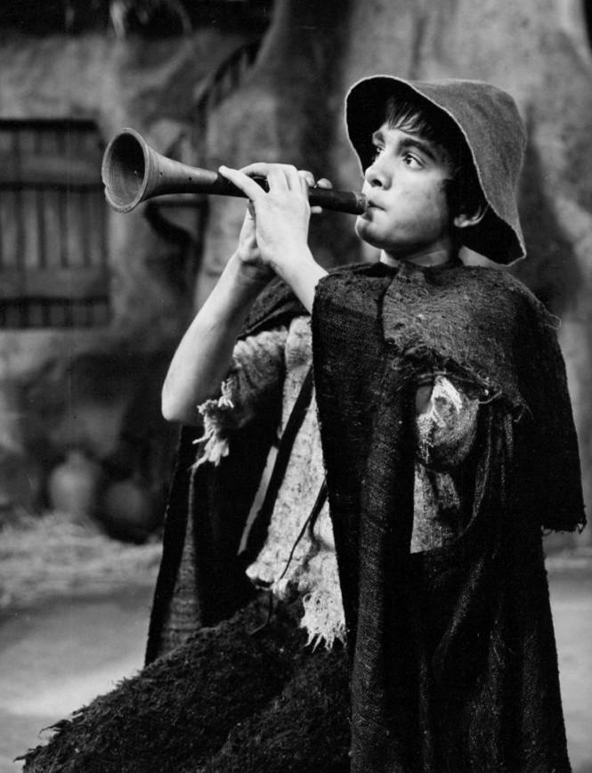 Photo of Kurt Yaghjian in the title role of the 1965 version of the televised opera "Amahl and the Night Visitors." (Public Domain)